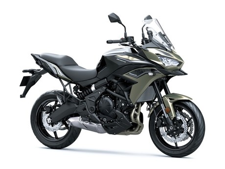 MOTORNO KOLO KAWASAKI VERSYS 650 ZLATA