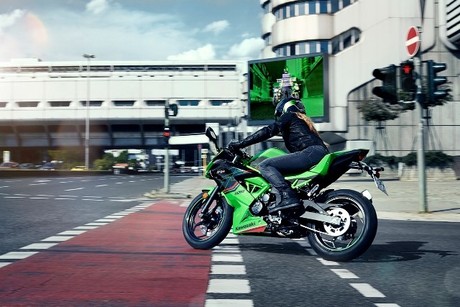 MOTORNO KOLO KAWASAKI NINJA 125 ZELENA 